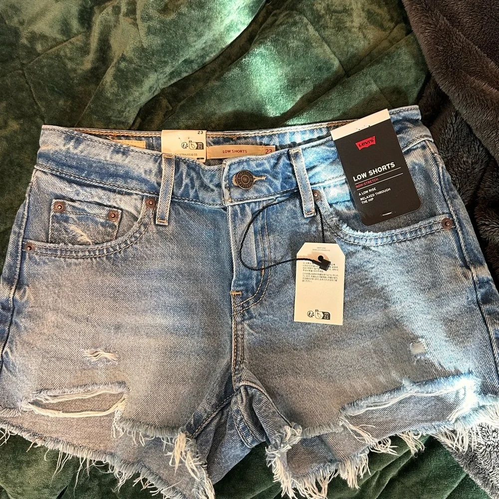Levi's Low Waisted Denim Shorts